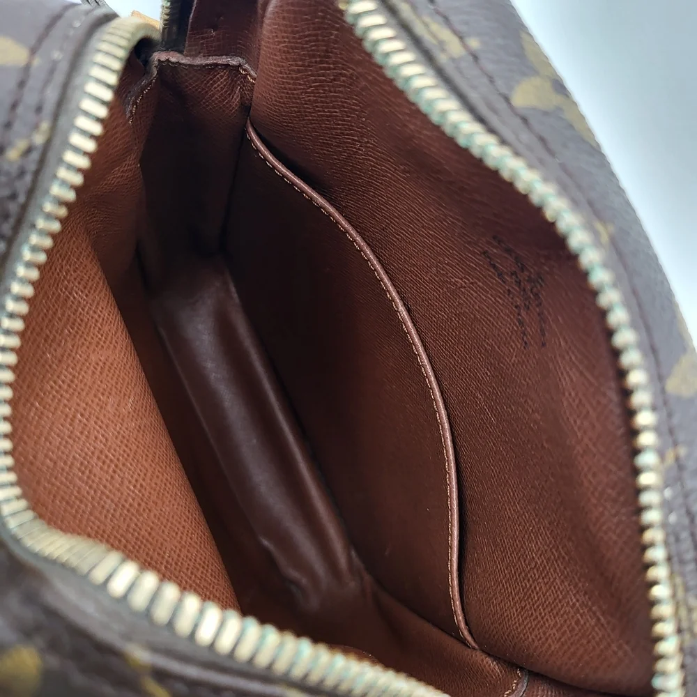 LOUIS VUITTON Monogram Canvas Amazone PM, Authentic w/COA. - Picture 9 of 16